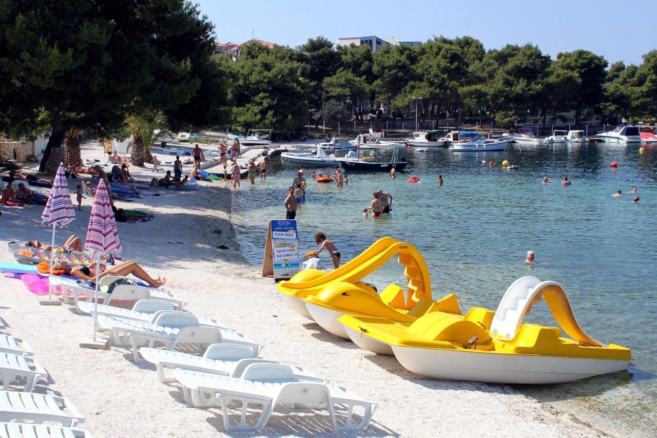 Apartments By The Sea Trogir - 11895 Kültér fotó