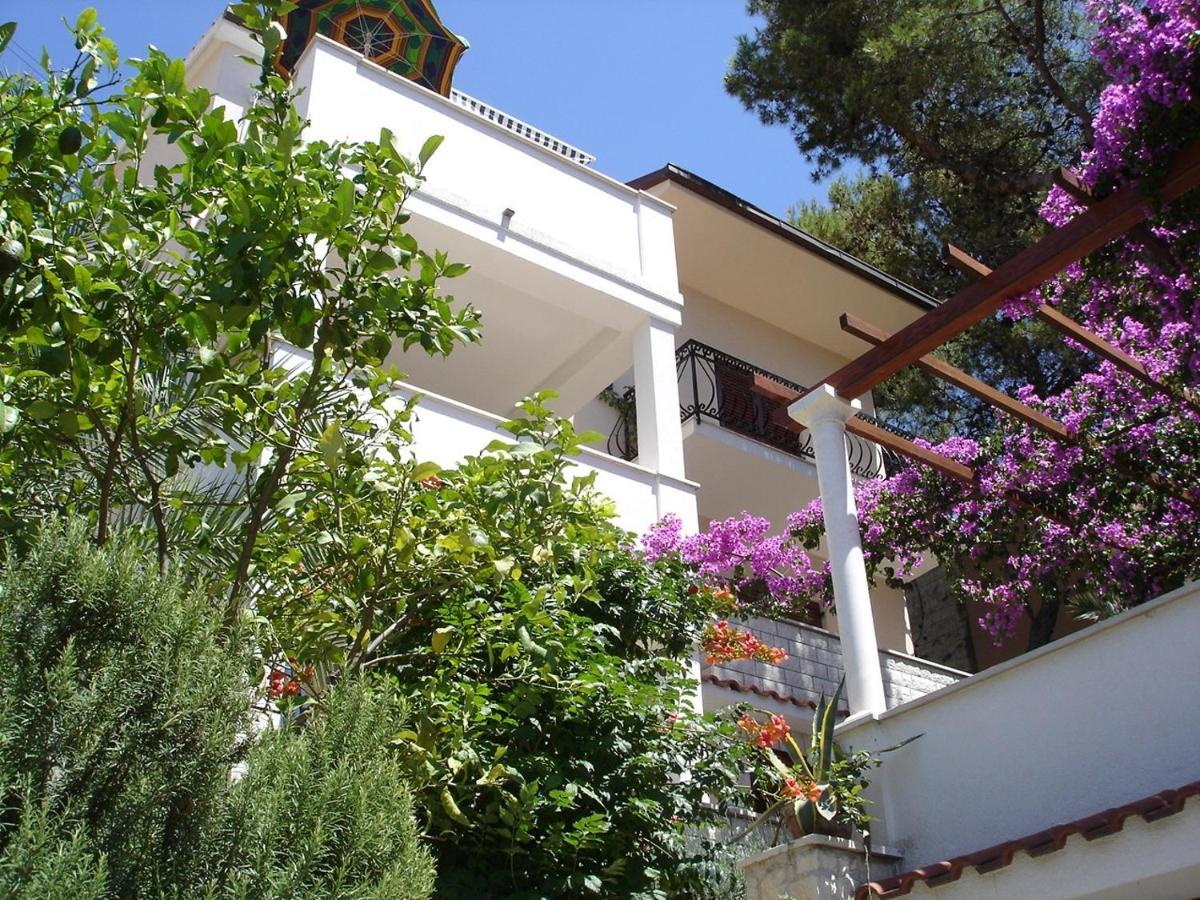 Apartments By The Sea Trogir - 11895 Kültér fotó