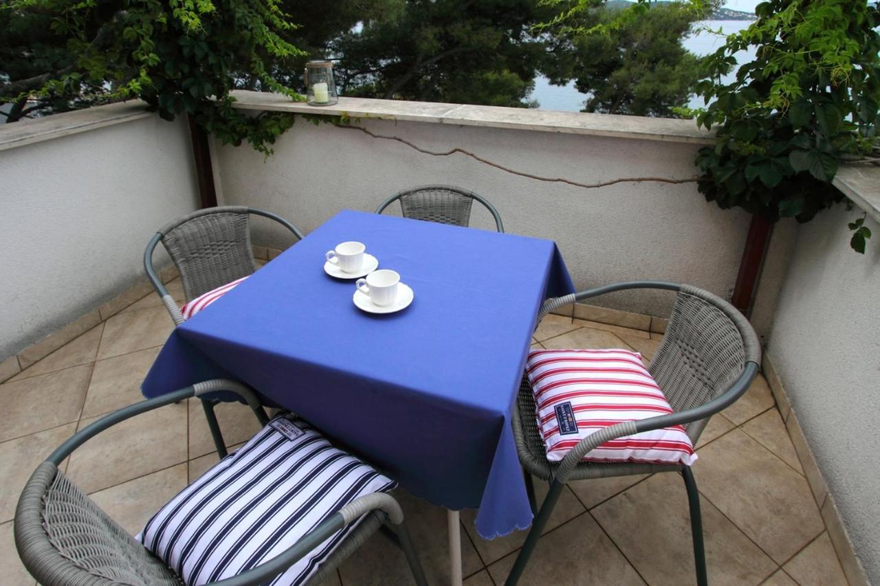 Apartments By The Sea Trogir - 11895 Kültér fotó