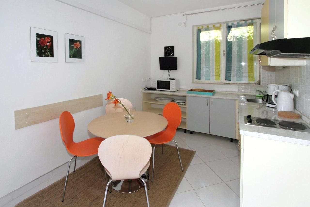 Apartments By The Sea Trogir - 11895 Kültér fotó
