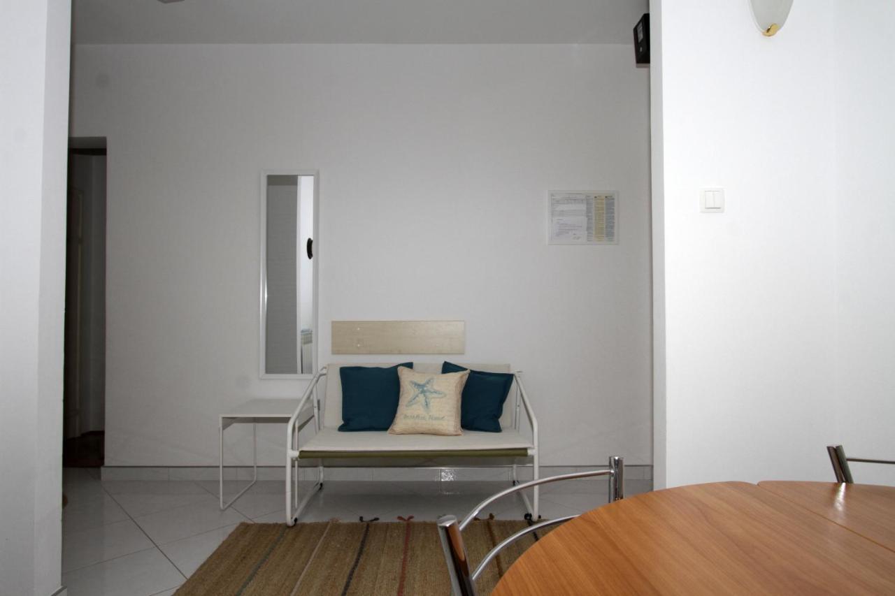 Apartments By The Sea Trogir - 11895 Kültér fotó
